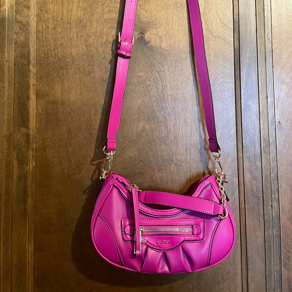 FIRM. Vintage ALDO Crossbody Shoulder Purse, Gorgeous Fuchsia & Gold. - Picture 2 of 13